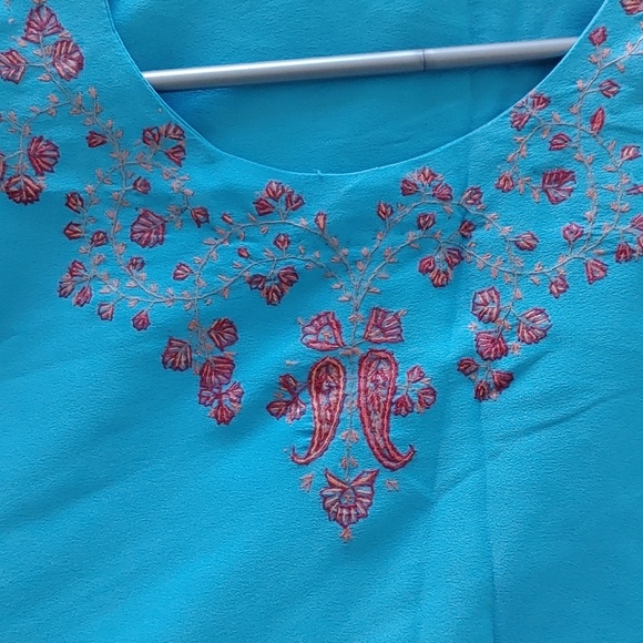 Kashmiri Hand embroidered tunic - Picture 2 of 2
